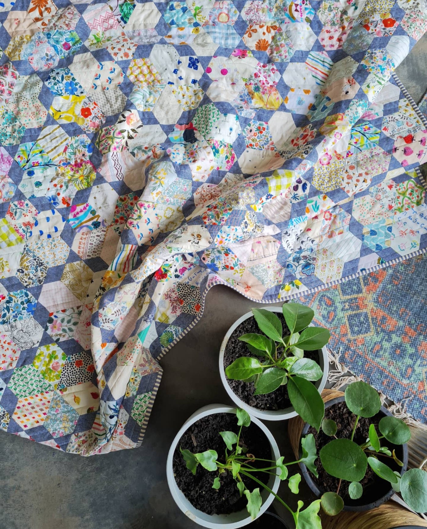 Low Volume Fat Quarter Bundle - 22 prints